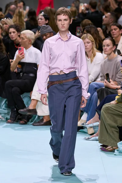 Look 7